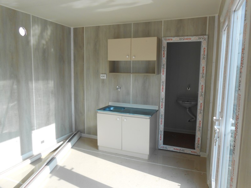 24 M²  ÇATILI-SUNDURMALI-DIŞI FÜME SAC-İÇİ LAMİNA KONTEYNER/FULL