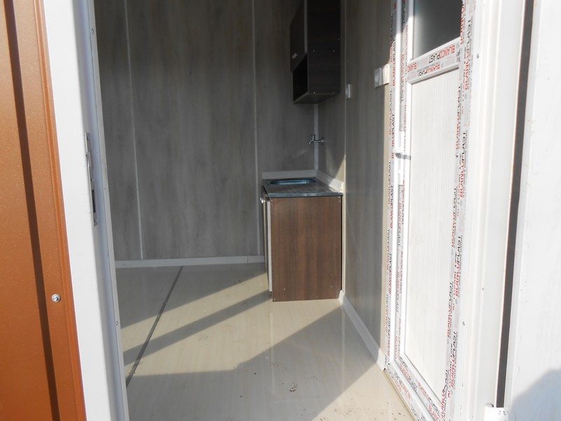 15 M² DIŞI KAHVERENGİ SAC-İÇİ LAMİNA KONTEYNER-FULL