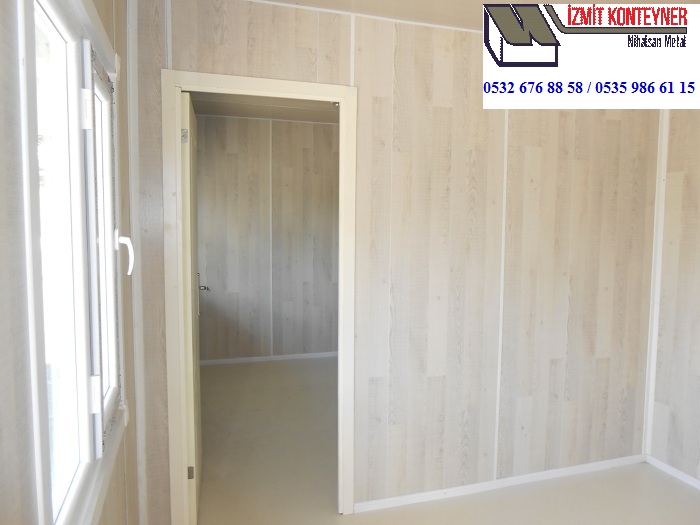21 M² ÇATILI-SUNDURMALI- DIŞI BOYALI BETOPAN-İÇİ LAMİNA KONTEYNER/FULL