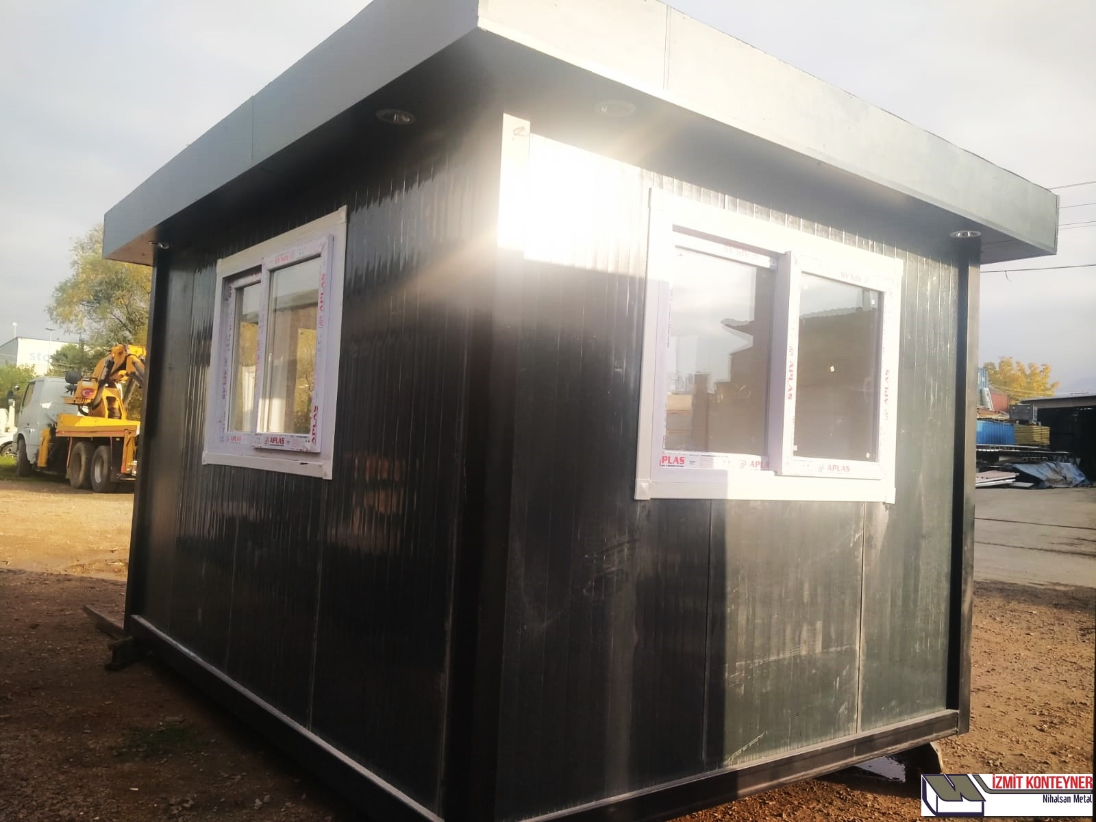 12 M² ANTRASİT PANEL FUGALI OFİS KONTEYNER