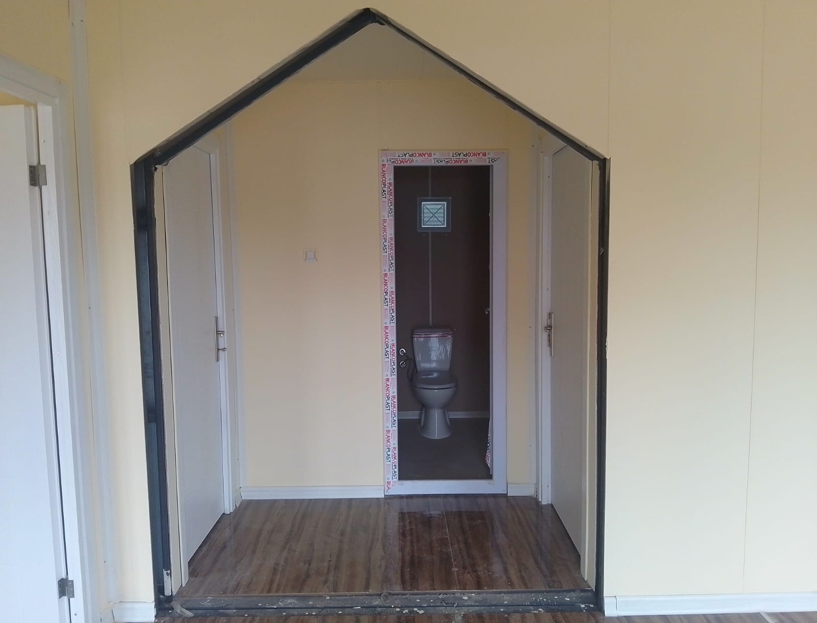 48 M² BİREŞİM DIŞI SAC-İÇİ BETOPAN KONTEYNER