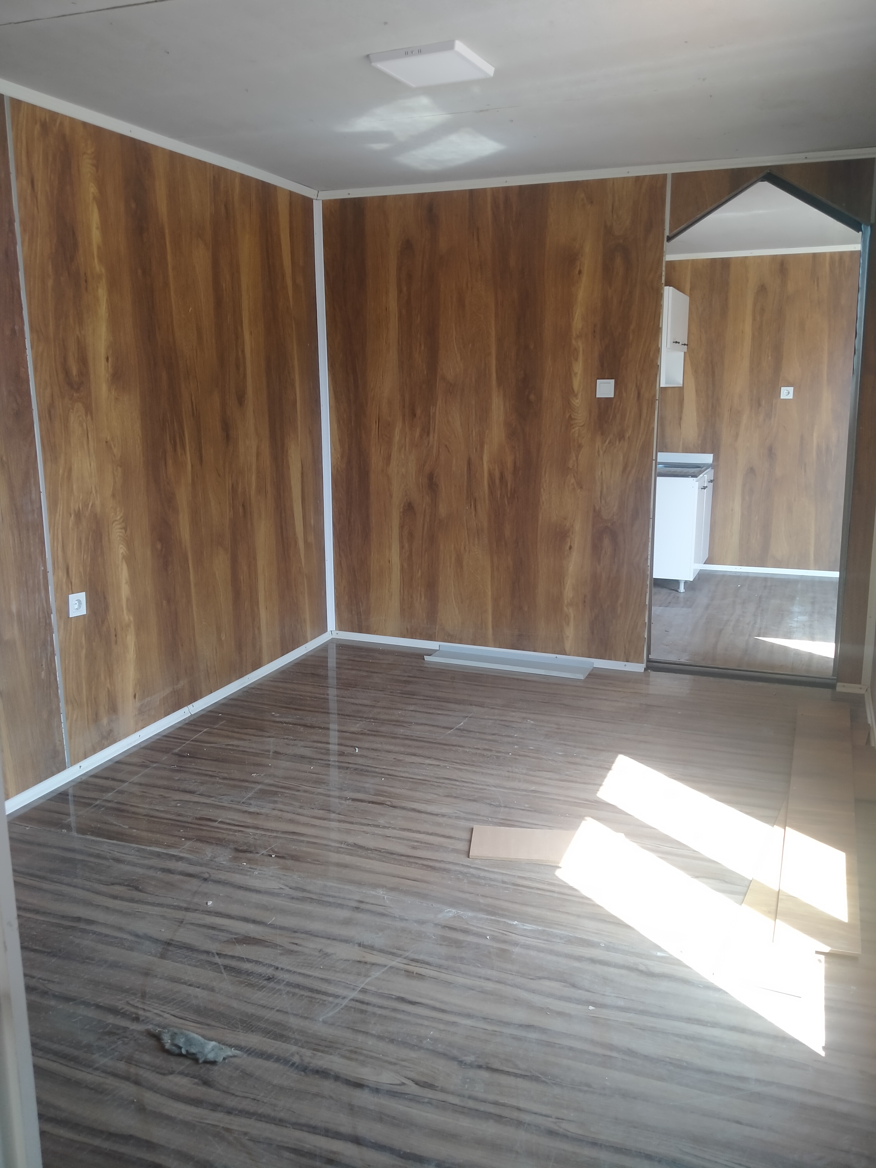 42 M² L MODEL-DIŞI GRİ SAC-İÇİ LAMİNA KONTEYNER-FULL