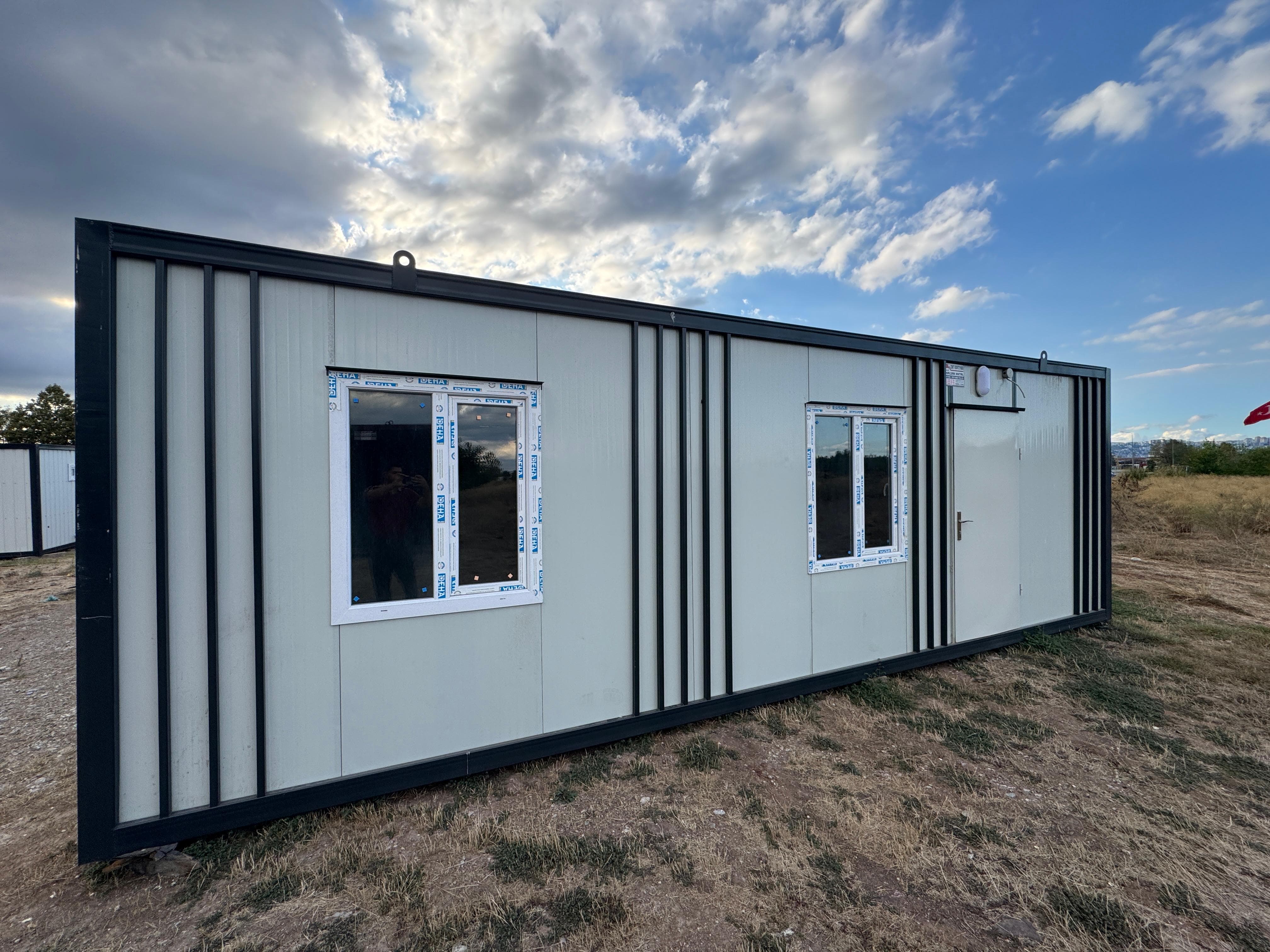 3x8 24 M² SANDWİCH PANEL KONTEYNER