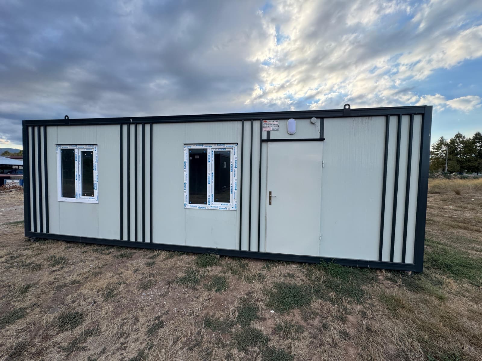 3x8 24 M² SANDWİCH PANEL KONTEYNER